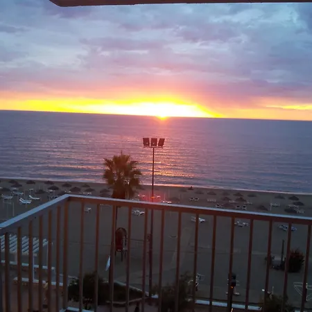 With 3 Bedrooms In Fuengirola, With Wonderful Sea View, Furn Apartment Fuengirola